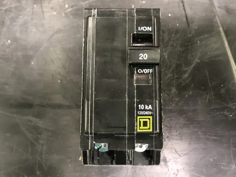 Used SQUARE D QOB220 Switchgears British Columbia CA | Lenmark #243586