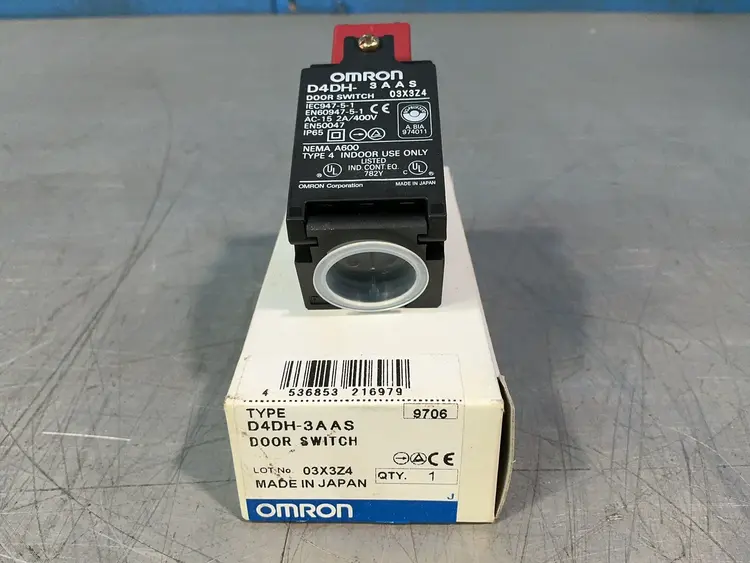 Used OMRON D4DH3AAS Relays & Switches Ohio US | HGR 24 #1572228