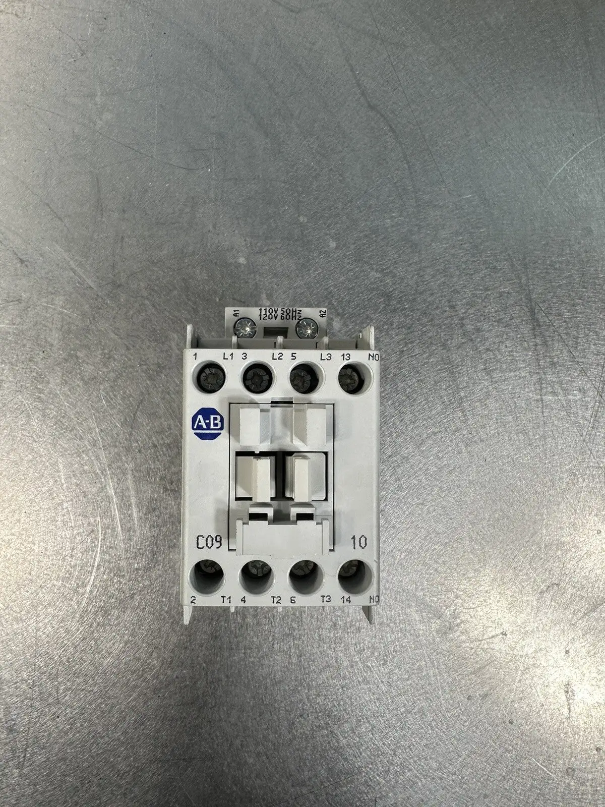 Allen Bradley 100-C09Z*10 Contactor (BIN-1.1.1)