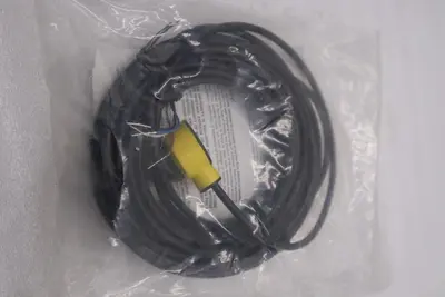 NEW BANNER T18-2VPLP-9M/ T182VPLP9M PHOTOELECTRIC SENSOR POLARIZED STOCK H1111