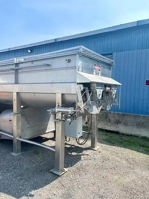 Used Rietz Double Ribbon Blender, 150 Cubic Feet