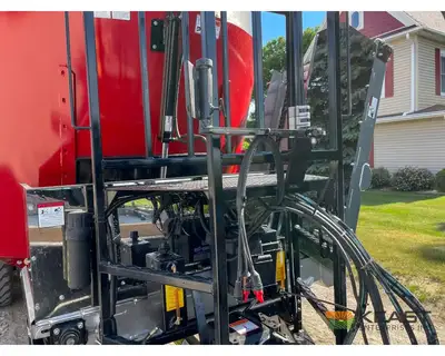 Used CLOVERDALE _UNKNOWN_ Feeder Wagons Iowa US | Keast Enterprises #1360092