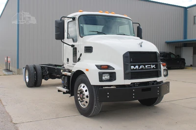 New | in-Stock 2025 MACK MD6 Cab Chassis trucks Texas US | Roll Off Truck World #1491874