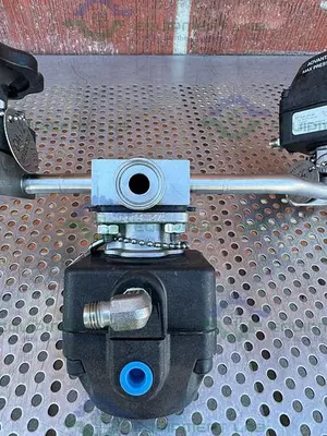 USED 3 ITT PURE FLO .5-316L- RA20MAX 4 WAY DIAPHRAGM VALVE W/ 1/2" SANITARY FITTING