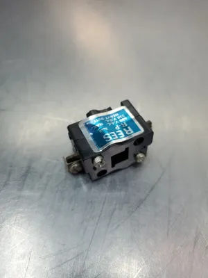 Used REES _UNKNOWN_ Terminal Blocks | Palmetto Automation #1157537