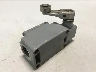 USED OMRON WLCA2-2