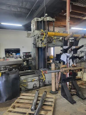 GIDDINGS & LEWIS 340-T Horizontal Boring Machines | Tight Tolerance Machinery (2)