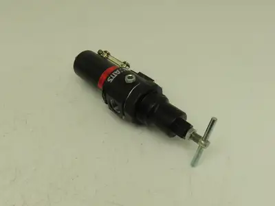 Watts Fluidair B12-04WJD M3 Pneumatic Integral Filter Regulator 1/2" NPT 250PSI