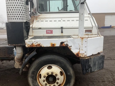 USED 2008 OTTAWA 4X2 YARD SPOTTER
