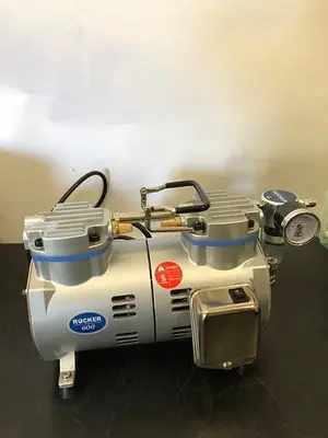 ROCKER 600 OIL-LESS VACUUM PUMP