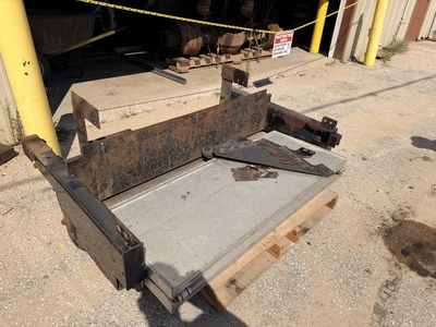 Used THIEMAN LIFT GATE Parts & Accessories (Material Handling) Michigan US | Miedema Asset Management Group #1390098