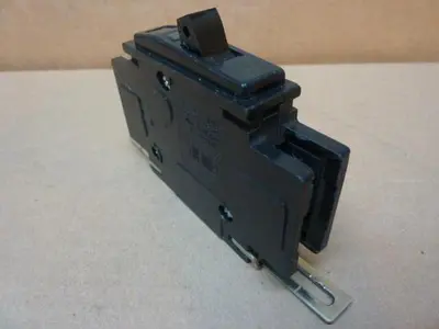 USED SQUARE D QOU120