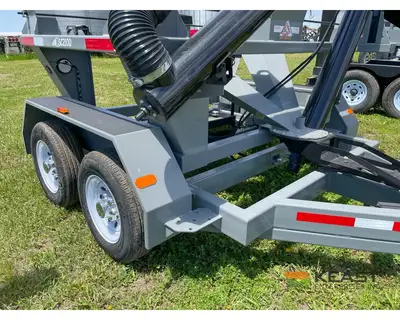 Used TRAVIS _UNKNOWN_ Seed Tenders Iowa US | Keast Enterprises #1360458