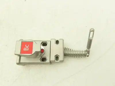Allen Bradley 440T-MSALE10BC Guardmaster Trapped Key Interlock Switch With Key