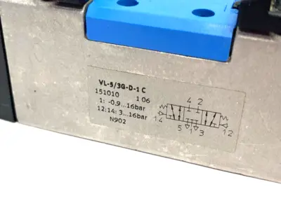 USED FESTO PNEUMATIC VALVE 151010, 5/3 CLOSED