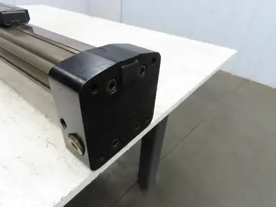 Used MECMAN _UNKNOWN_ Pneumatic Cylinders | Arrow Industrial #632637