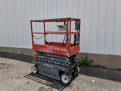 USED 2016 Skyjack SJ3219