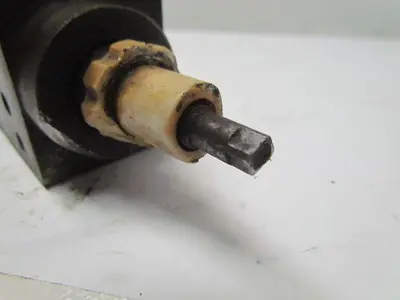 Western Fluidyne WFDGMFN5YA2WB2W41 Hydraulic control valve adjustable lot of 5