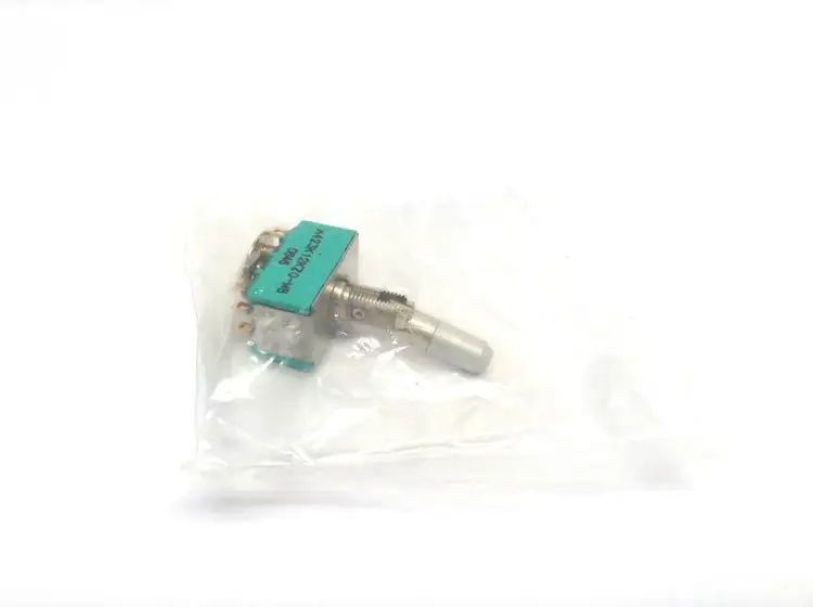 Used ELECTROSWITCH TOGGLE SWITCH 4PDT 6A -125V PANEL MOUNT 3A -250V Relays & Switches Michigan US | Maverick Industrial Sales #1090902
