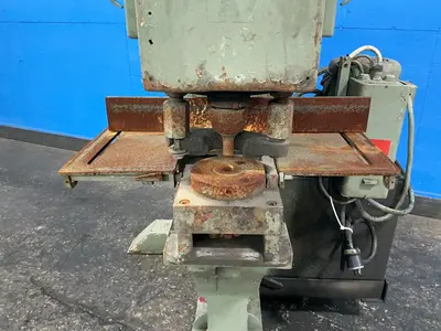 Used MEGA MANUFACTURING INC. _UNKNOWN_ Single End Punches Ohio US | HGR 24 #1358074