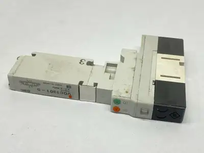 VQC1301-5 | SMC  Pneumatic Solenoid Valve 5-Port - Used