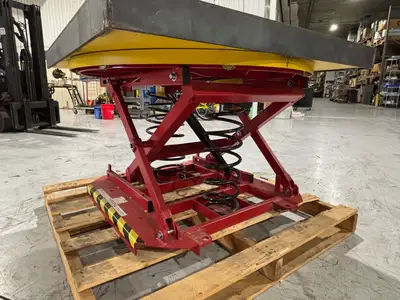 USED SOUTHWORTH 45X45 ERGONOMIC LIFT AND TURN TABLE PLATFORM, BACKSAVER