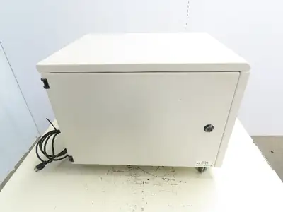 Jun-Air 600-5M Oilless Compressor Vacuum Pump 5L .67Hp 230V 120PSI Quiet Cabinet