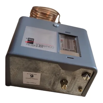 New | in-Stock Johnson Controls P70AA-124 Pressure Switches Saskatchewan CA | Tools of Industry #1519195