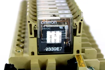 USED OMRON G7TC-OC16