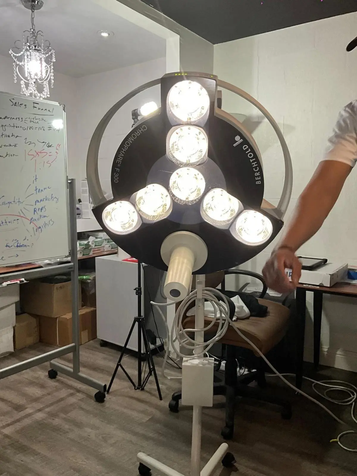 Used Berchtold Berchtold Chromophare F-300 Lighting Texas US | PT Medical Technologies #1458807