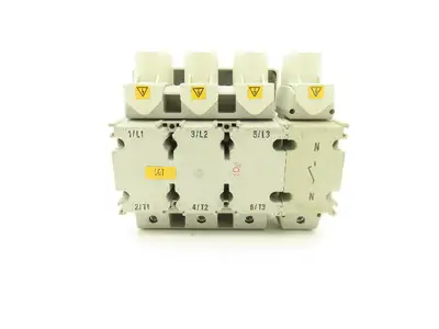 Allen Bradley 194E-E160-1754 Disconnect Load Switch 690V 160A 37kW 50Hp Ser B