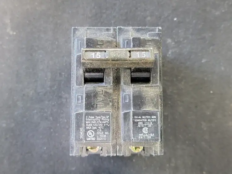 Used SIEMENS Q215 Switchgears British Columbia CA | Lenmark #243608