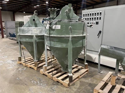 40 Cu. Ft. Capacity Smoot Surge Hopper