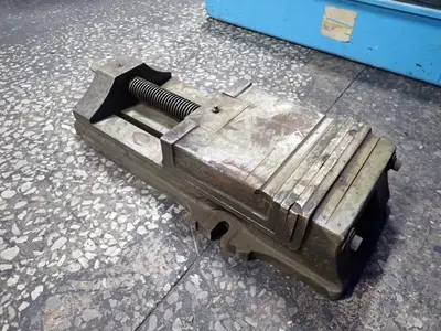 9" 9" Vise