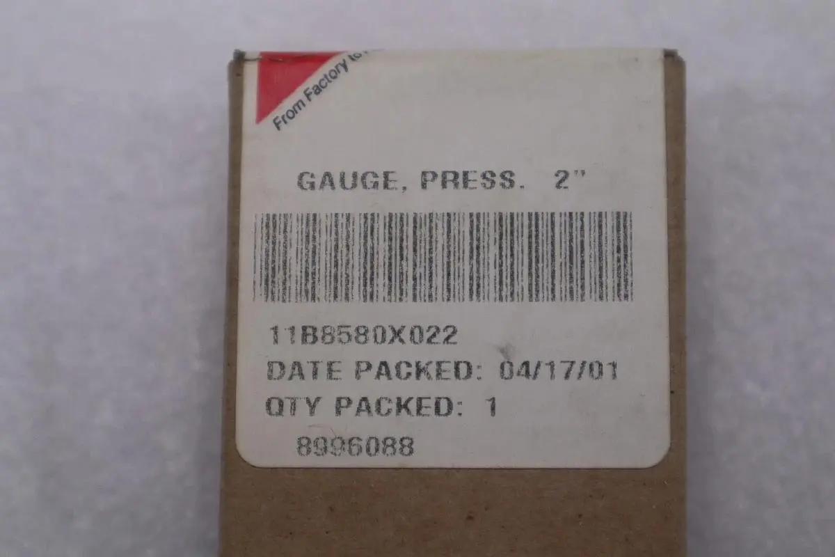 NEW OPEN BOX FISHER 11B8580X022 60PSI PRESSURE GAUGE STOCK K-3382