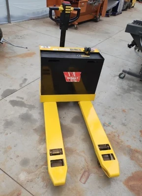USED 2001 HYSTER W40XT