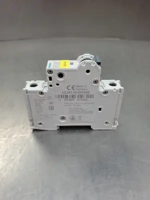 USED Siemens 5SJ4110-6HG40 Circuit Breaker, 10A, 1 Pole