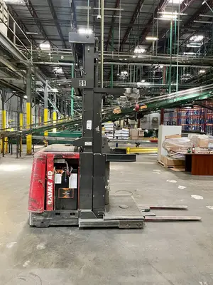 Used 2016 RAYMOND 550-OPC30TT Order Pickers Texas US | TB Forklifts #1274907