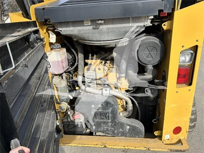 USED 2019 CATERPILLAR 289D