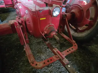USED 1949 INTERNATIONAL MD