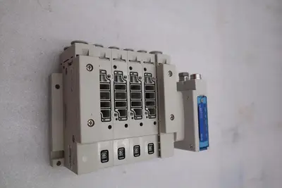 SMC SS5V3-W10S1DAND-04B-C8 / SS5V3W10S1DAND04BC8 (BRAND NEW) STOCK 1393-A