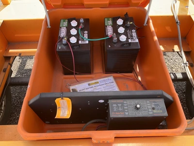 Solar Tech Silent Sentinel Arrow Board - will not power on/charge, manual winch to raise/lower the b...