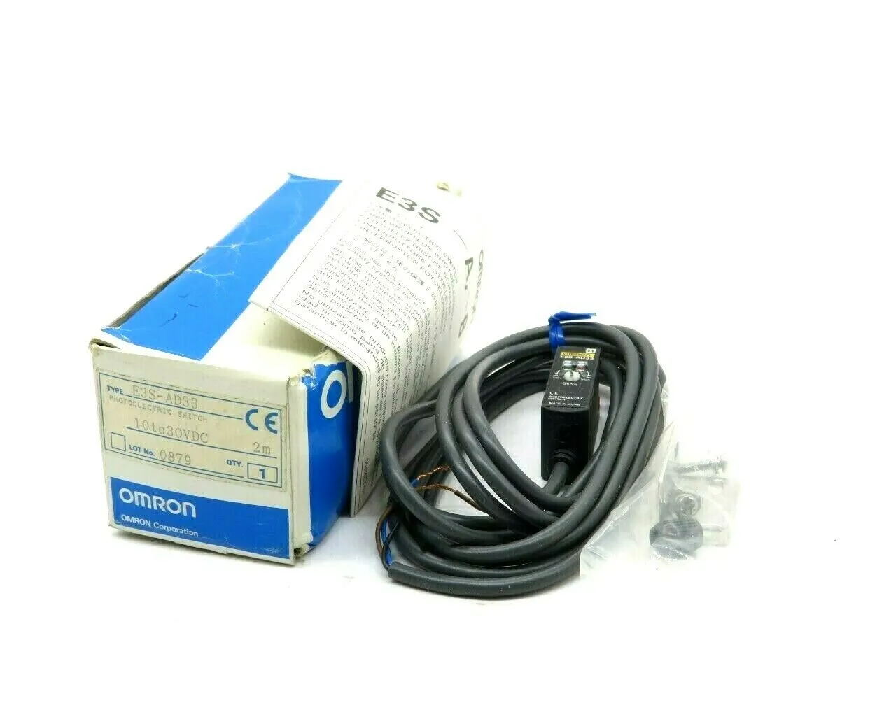 NEW OMRON E3SAD33 PHOTOCELL 24V