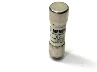 USED SIEMENS SENTRON FAST ACTING FUSE CLASS CC 600V 8A LOT OF 3