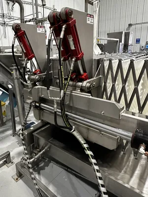 USED GOODNATURE SX-280 COMMERCIAL JUICE PRESS SYSTEM