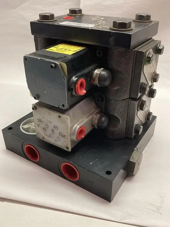 Used MOOG 60B101H Pump & Valve Parts Ohio US | Surplus Asset Holdings #1207131