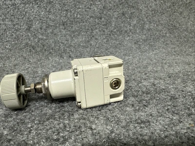 Used SMC IR1000-01G Air Pressure Regulators California US | Davliegogo LLC #1708255