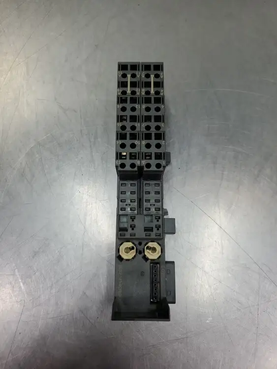 Used Siemens 6ES7193-4CF50-0AA0 (TM-E30C46-A1) PLC Chassis South Carolina US | Palmetto Automation #1473964