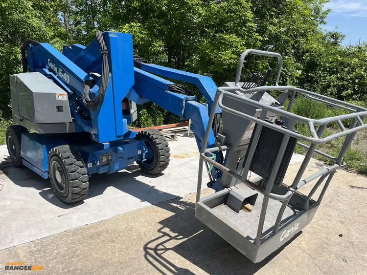Used 1995 GENIE BOXER E-40 Articulating Boom Lifts Michigan US | Miedema Asset Management Group #1174437