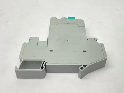 USED PHOENIX CONTACT CIRCUIT BREAKER 1-POLE 4A 240VAC 28VDC